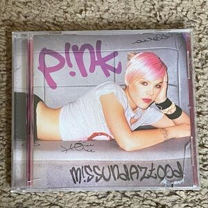 CD Pink Miss Understood
